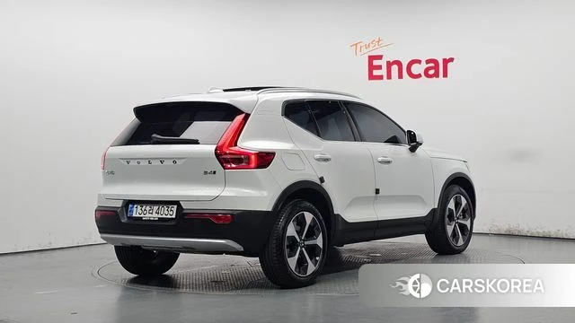 Volvo XC40 2024 Белый из Кореи