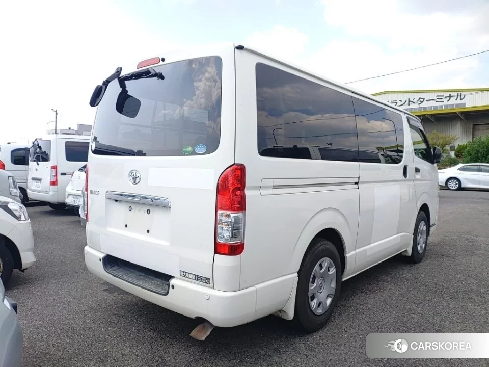 Toyota HiAce Van 2019 из Японии