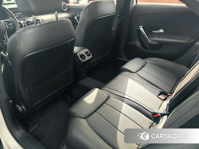 Mercedes-Benz A-Class 2023 Белый из Китая
