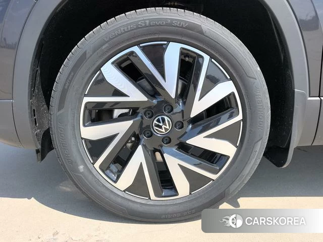 Volkswagen Tayron 2026 Черный из Китая