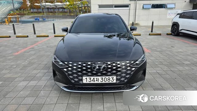 Hyundai The New Grandeur IG Hybrid 2022 Черный из Кореи