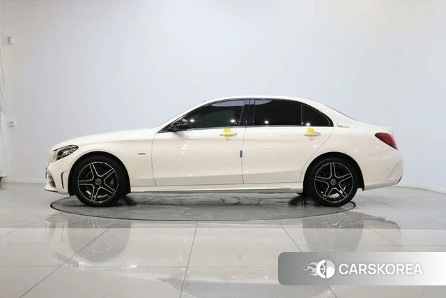 Mercedes-Benz C-class 2021 Белый из Китая