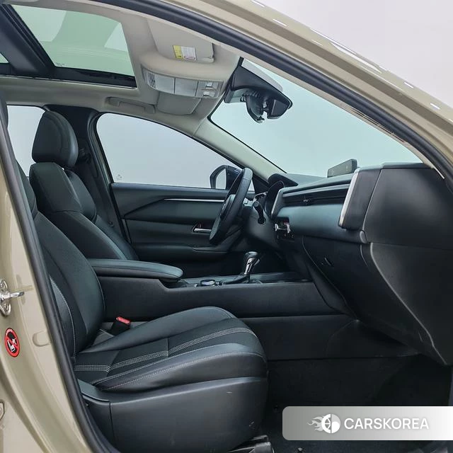 Mazda CX-50 2023 Шампань из Китая