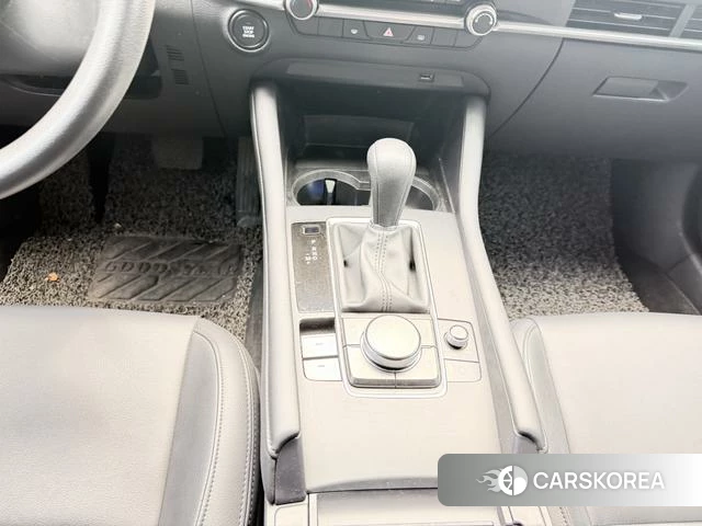 Mazda 3 2021 Серебристо-серый из Китая