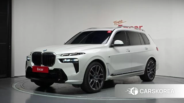 BMW X7 (G07) 2024 Белый из Кореи