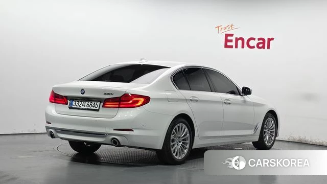 BMW 5 Series (G30) 2020 Белый из Кореи