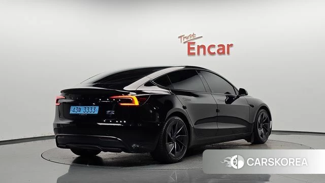Tesla Model 3 2024 Черный из Кореи