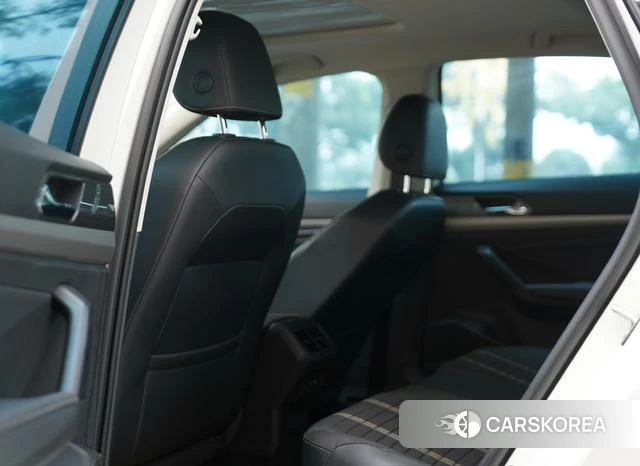 Volkswagen Lavida 2021 Белый из Китая