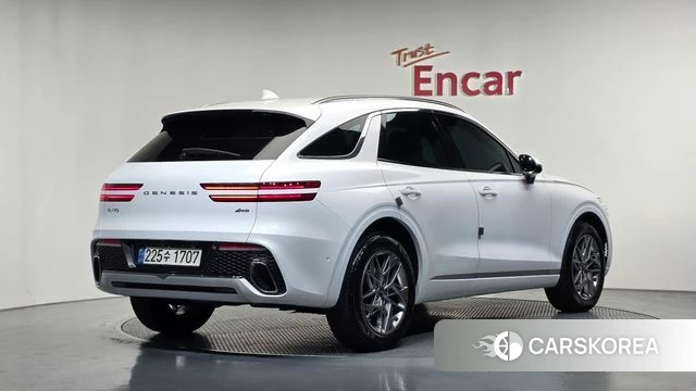 Genesis GV70 2022 Белый из Кореи