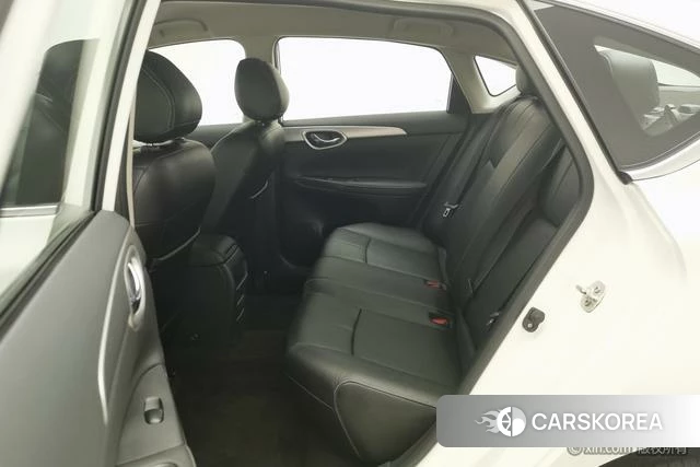 Nissan Sylphy 2021 Белый из Китая