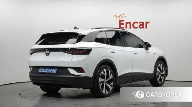 Volkswagen ID.4 2023 Белый из Кореи