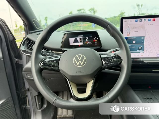 Volkswagen ID. UNYX 2025 Темно-серый из Китая