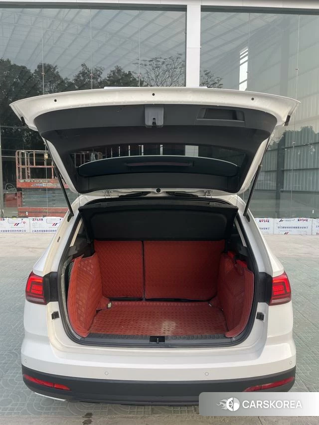 Volkswagen Tharu 2022 Белый из Китая