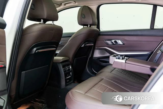 BMW 3 series 2021 Белый из Китая