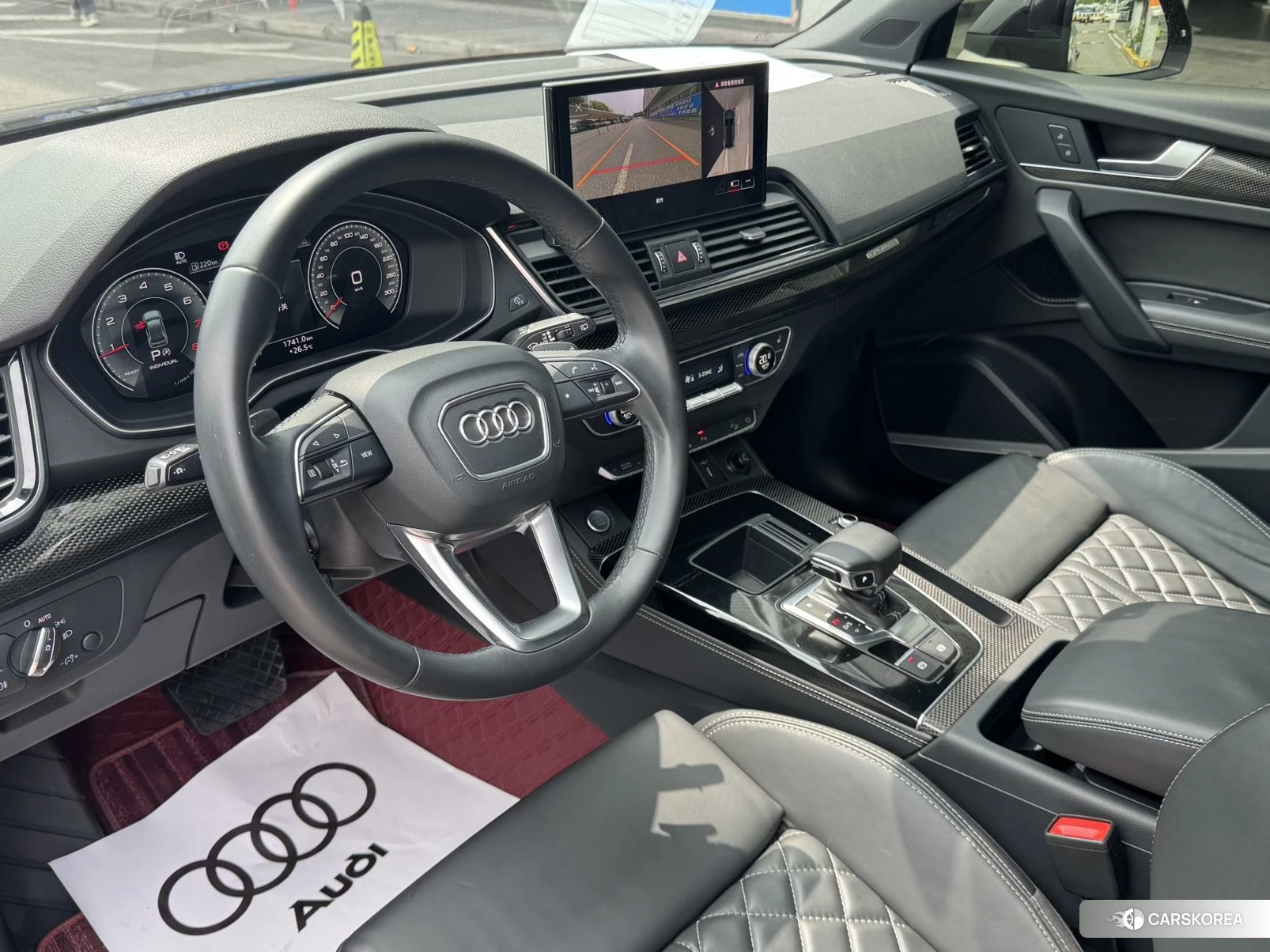 Audi Q5L 2020 Черный из Китая