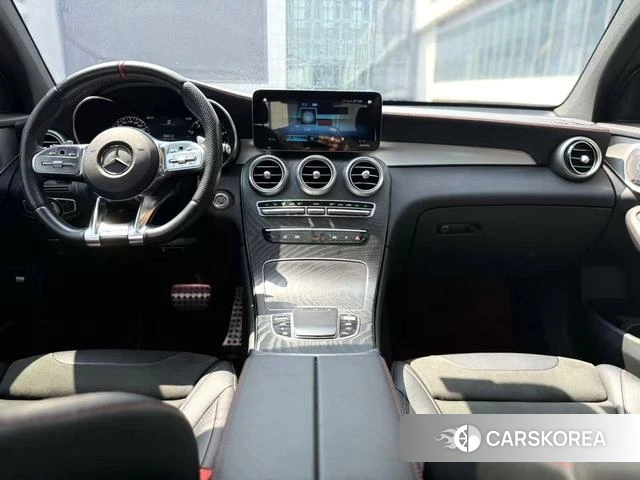 Mercedes-Benz AMG GLC 2021 Белый из Китая