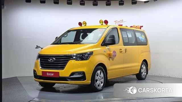 Hyundai The New Grand Starex 2018 Желтый из Кореи
