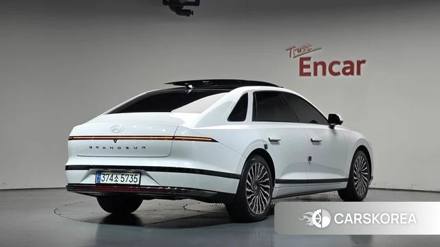 Hyundai Grandeur Hybrid (GN7) 2024 Белый из Кореи
