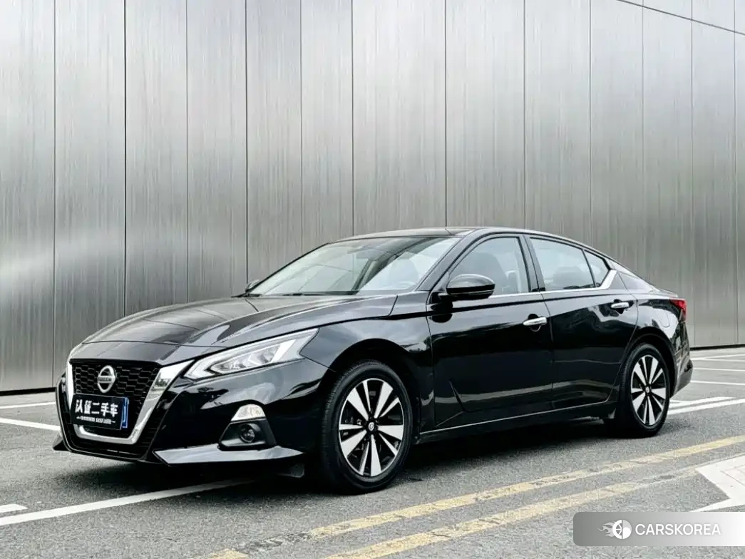 Nissan Altima 2019 Черный из Китая