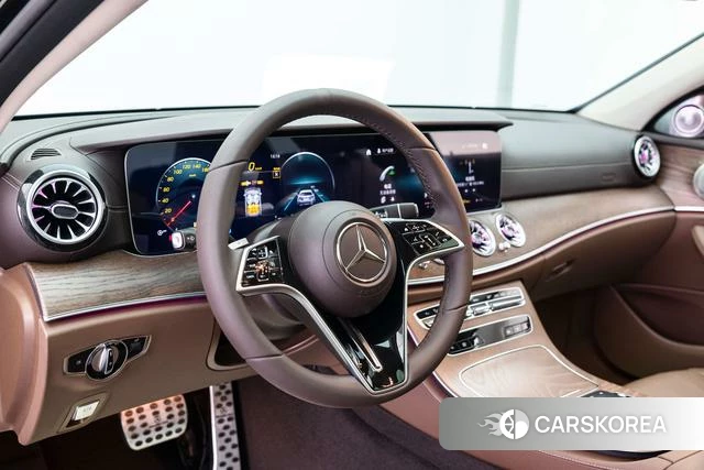 Mercedes-Benz E-Class 2023 Черный из Китая