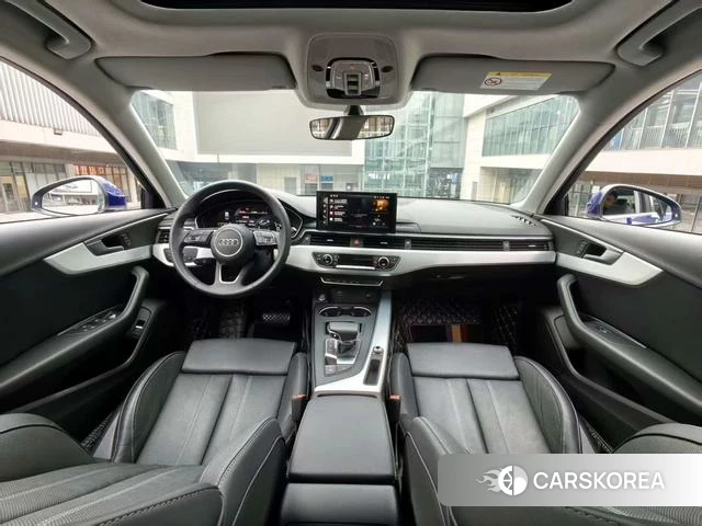 Audi A4L 2021 Синий из Китая