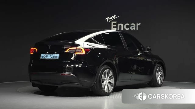 Tesla Model Y 2021 Черный из Кореи