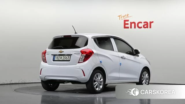 Chevrolet (GM Daewoo) The New Spark 2021 Белый из Кореи