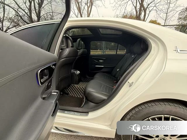 Mercedes-Benz C-class 2022 Белый из Китая