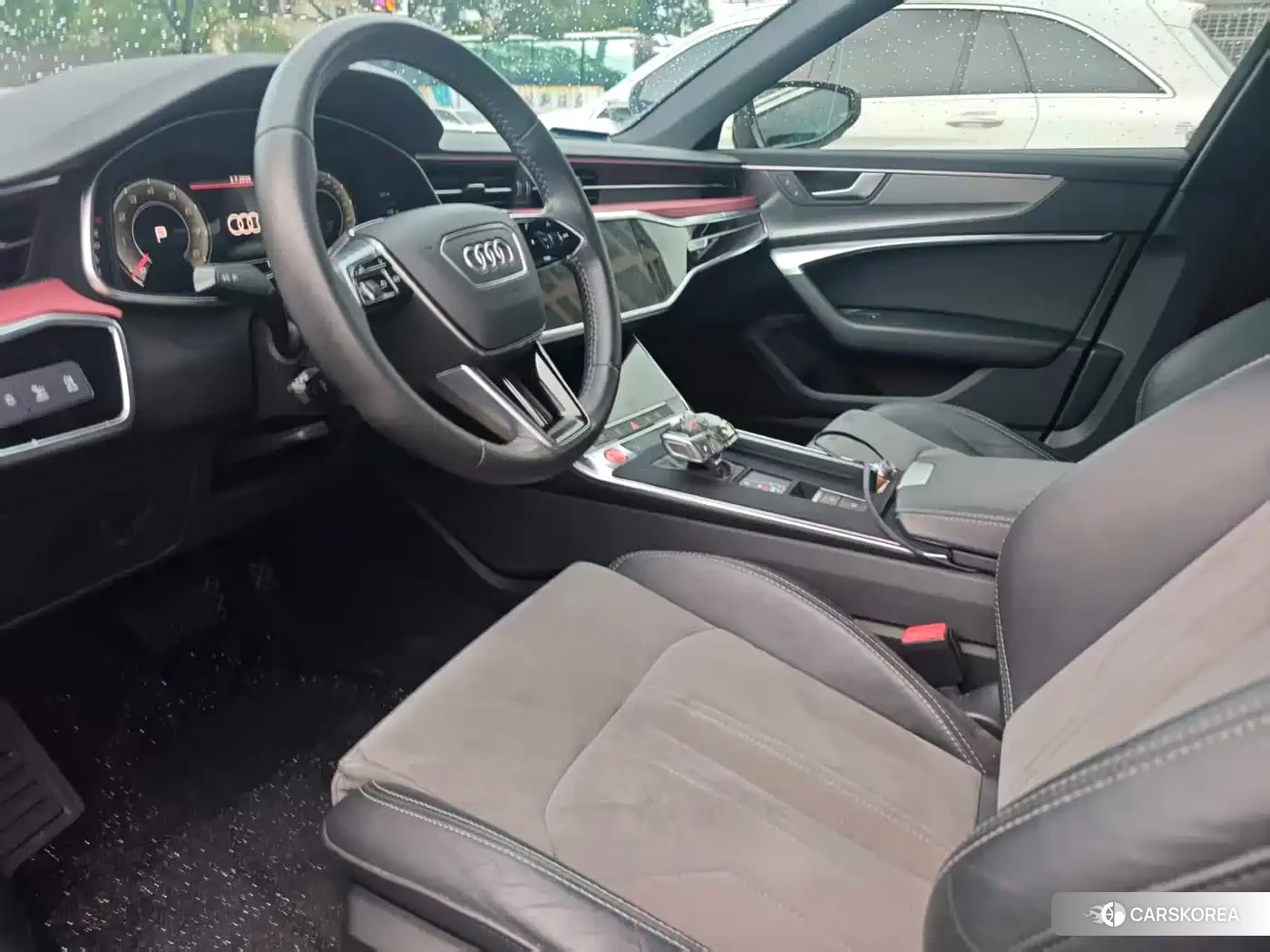 Audi A6L 2020 Черный из Китая
