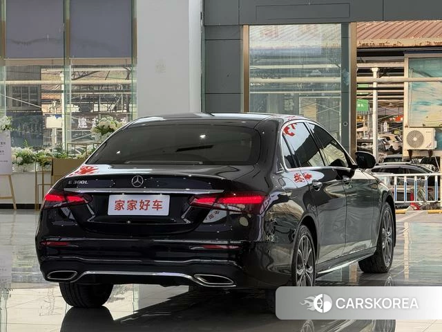 Mercedes-Benz E-Class 2023 Черный из Китая