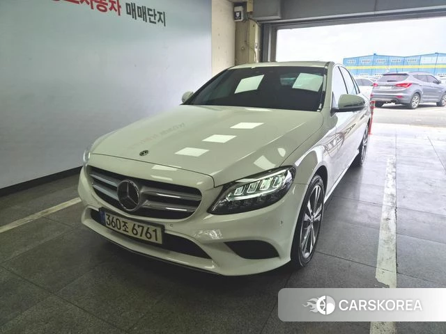 Mercedes-Benz C-Class W205 2021 Белый из Кореи