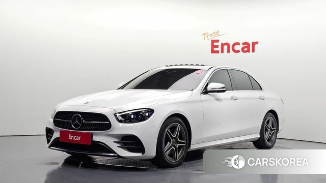 Mercedes-Benz E-Class W213 2023 Белый из Кореи