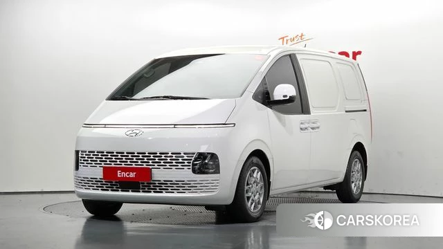 Hyundai Staria 2022 Белый из Кореи