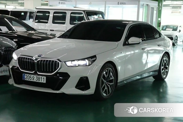 BMW 5 Series (G60) 2024 Белый из Кореи