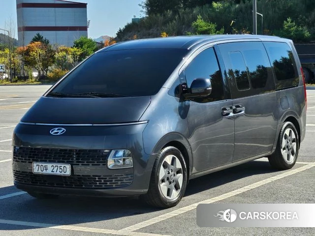 Hyundai Staria 2021 Серый из Кореи