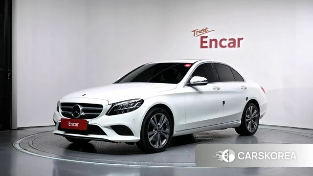 Mercedes-Benz C-Class W205 2021 Белый из Кореи