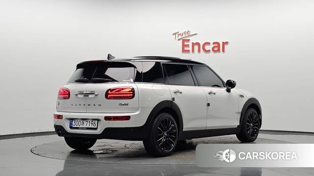 Mini Cooper Clubman 2023 Белый из Кореи