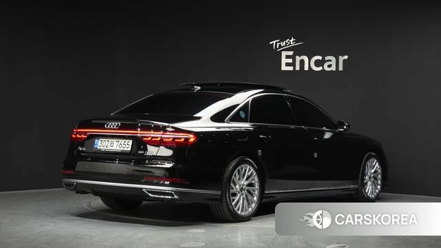 Audi A8 (D5) 2021 Черный из Кореи