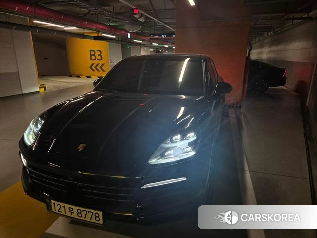 Porsche Cayenne (PO536) 2023 Черный из Кореи