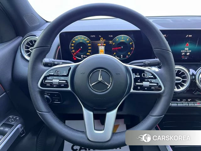 Mercedes-Benz GLB 2020 Белый из Китая
