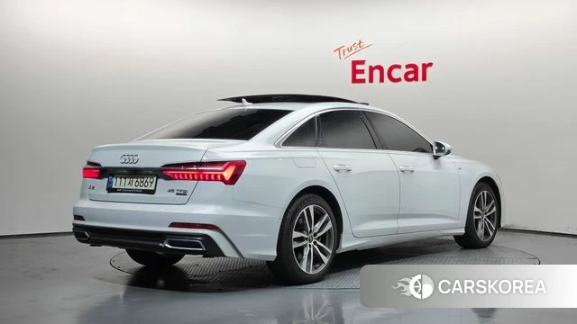 Audi A6 (C8) 2022 Белый из Кореи