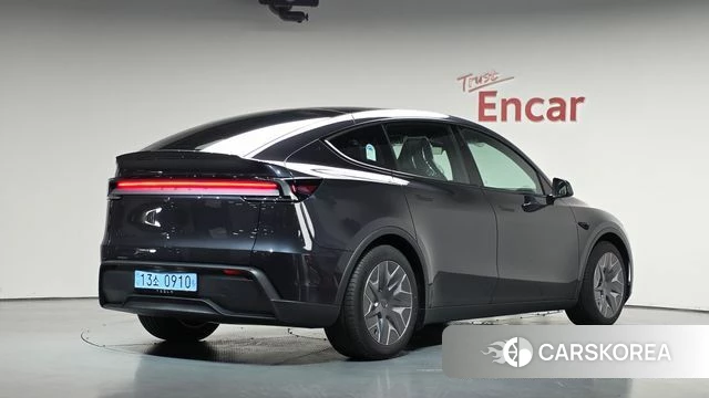 Tesla Model Y 2026 Серый из Кореи
