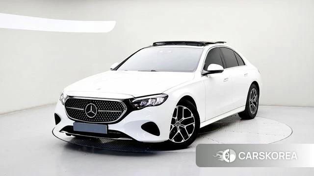 Mercedes-Benz E-Class W214 2024 Белый из Кореи