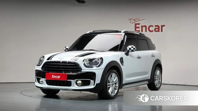 Mini Cooper Countryman 2019 Белый из Кореи