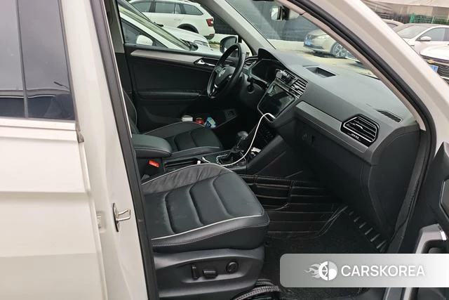 Volkswagen Tiguan L 2020 Белый из Китая