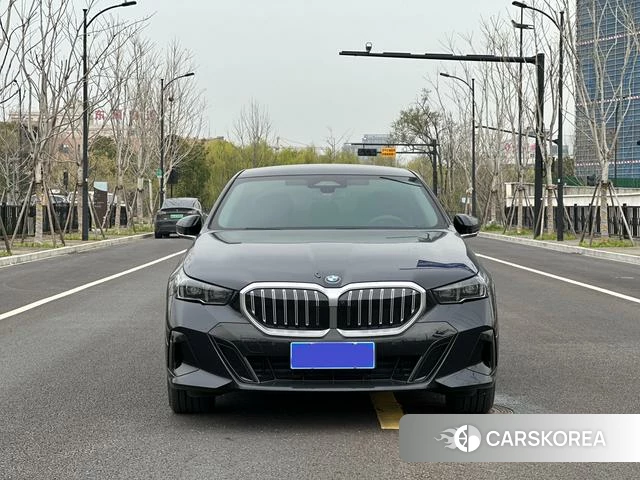 BMW 5 series 2026 Черный из Китая