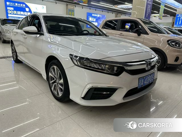 Honda Inspire 2021 Белый из Китая