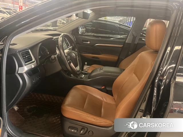 Toyota Highlander 2021 Черный из Китая