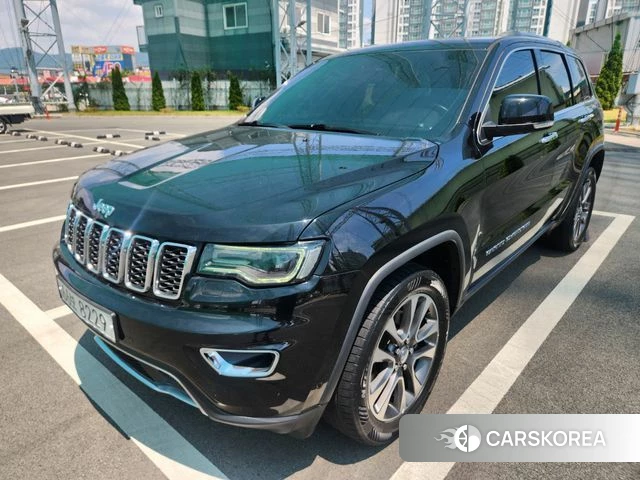 Jeep Grand Cherokee 2018 Черный из Кореи