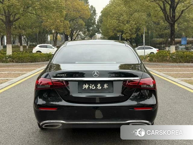 Mercedes-Benz E-Class 2023 Черный из Китая